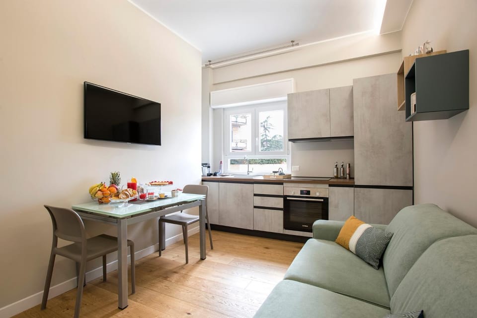 TV and multimedia, Kitchen or kitchenette, Living room, Seating area, Dining area, pet friendly, stove