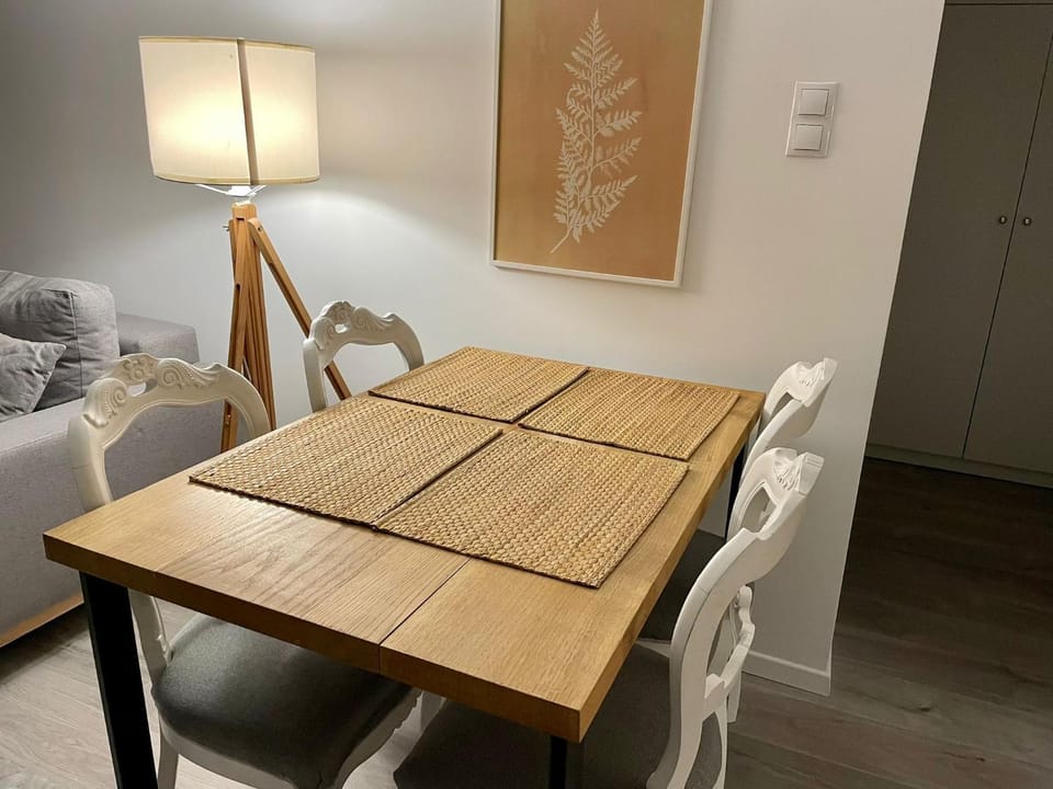 Living room, Seating area, Dining area, kitchen