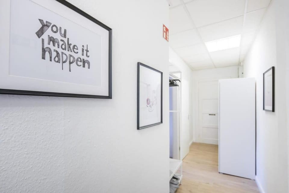 Spacious Two BR Close To Stadtpark and Street Parking Apartment in Hamburg