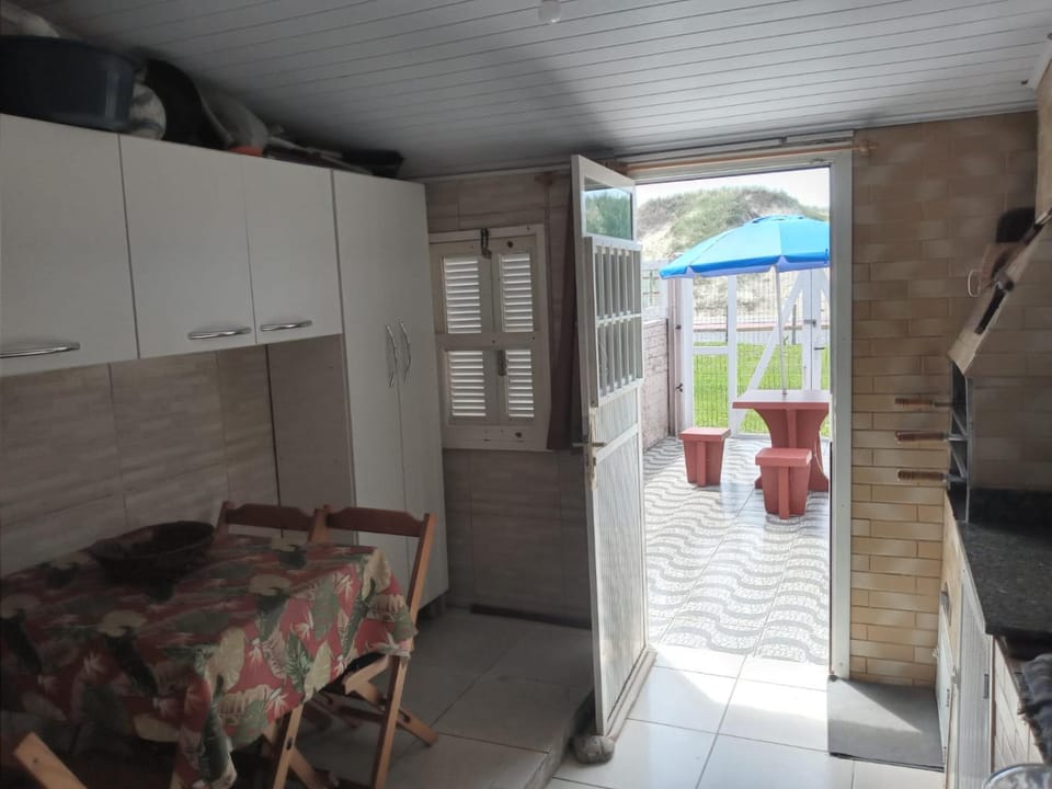 Lindo Duplex à 50 metros da praia House in State of Rio Grande do Sul