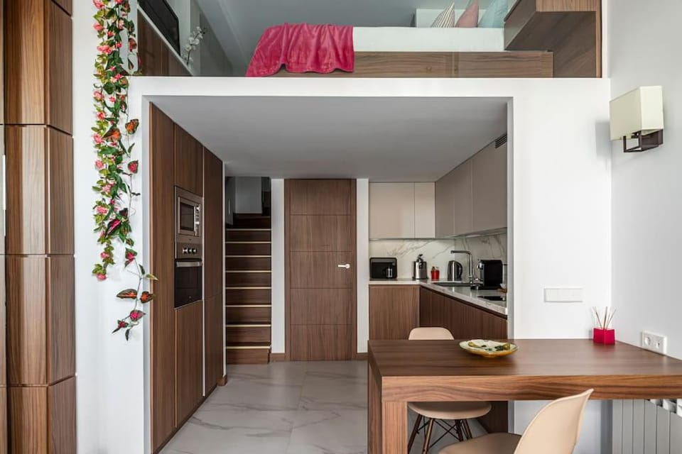 Fantastic & Pleasant Loft in Retiro Apartment in Madrid