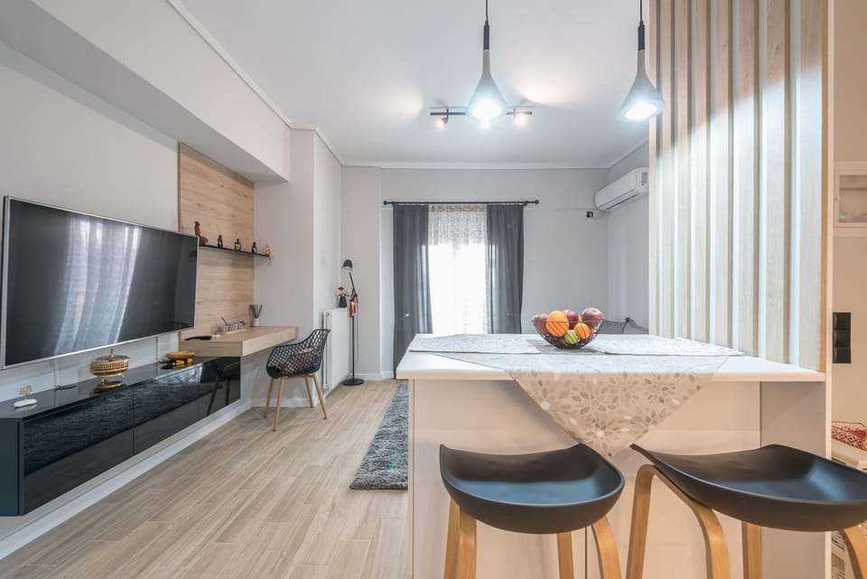 Communal lounge/ TV room, Dining area