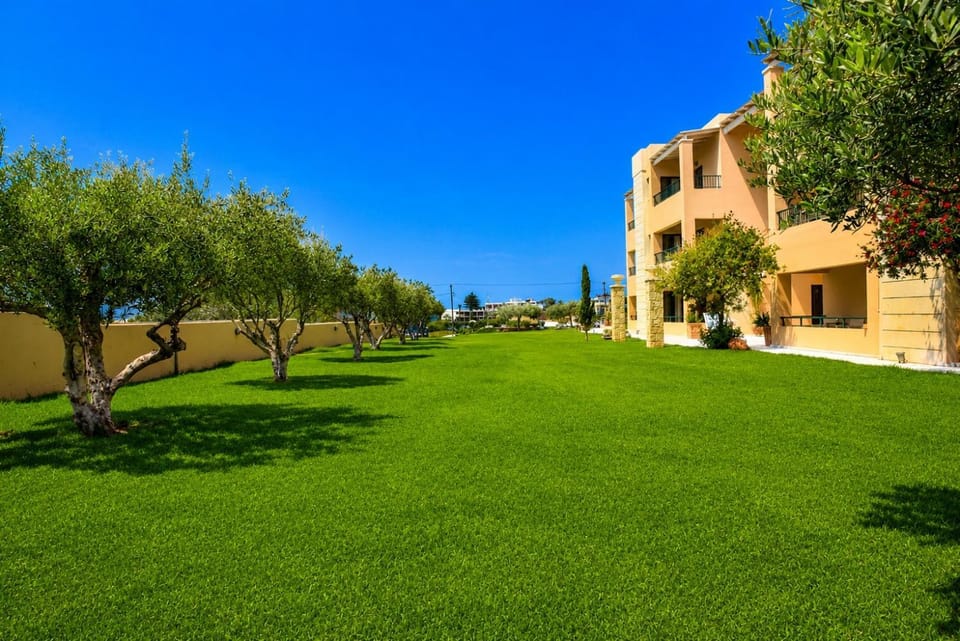 Property building, Garden, Garden, View (from property/room), View (from property/room)