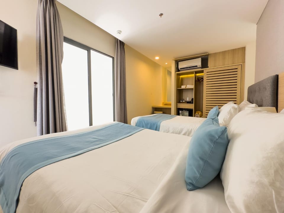 Bed, Day, Bedroom