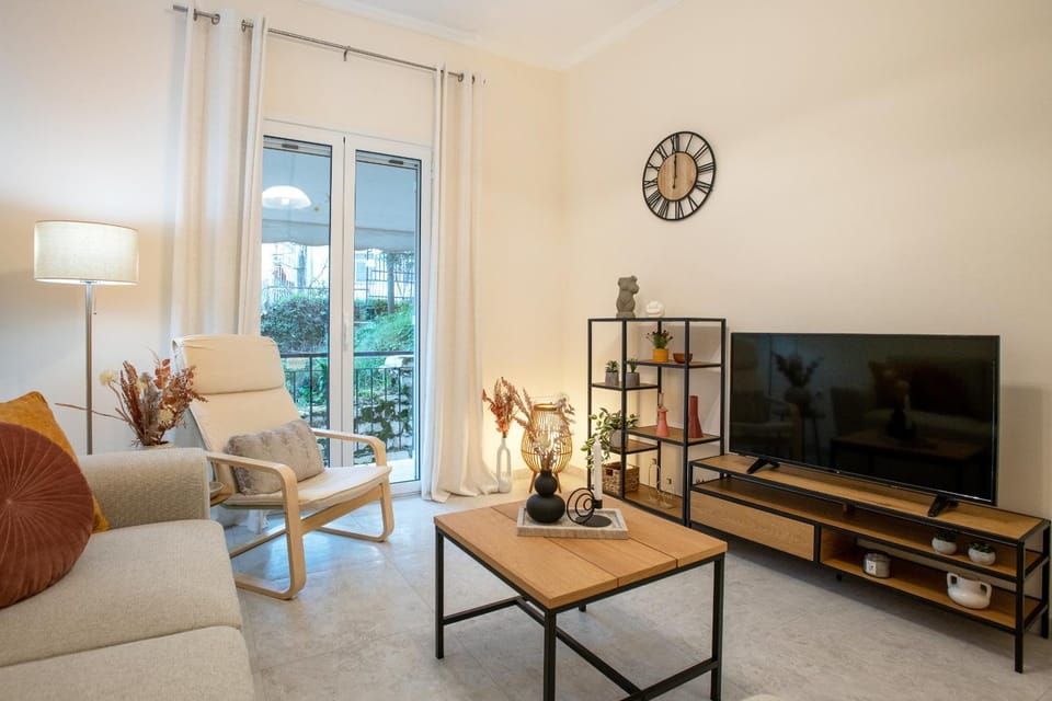 TV and multimedia, Seating area