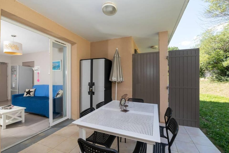 Plages de sable fin, piscine, hammam, tennis LESCLESDENICOLE Apartment in La Londe-les-Maures