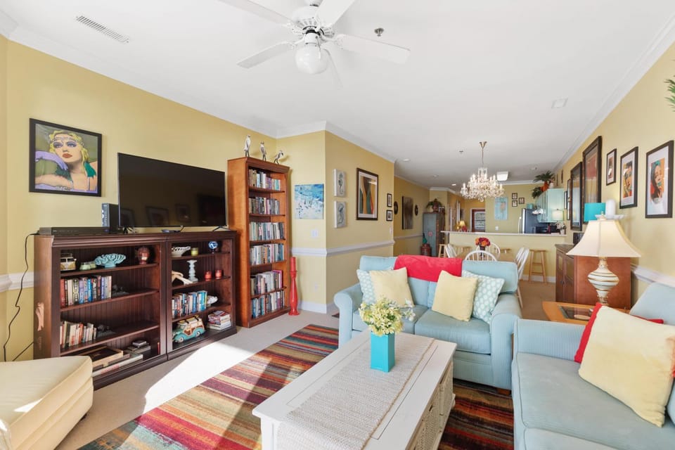 Seacoast Villa 2 Ocean View 2 Blocks from Center Street House in Folly Beach