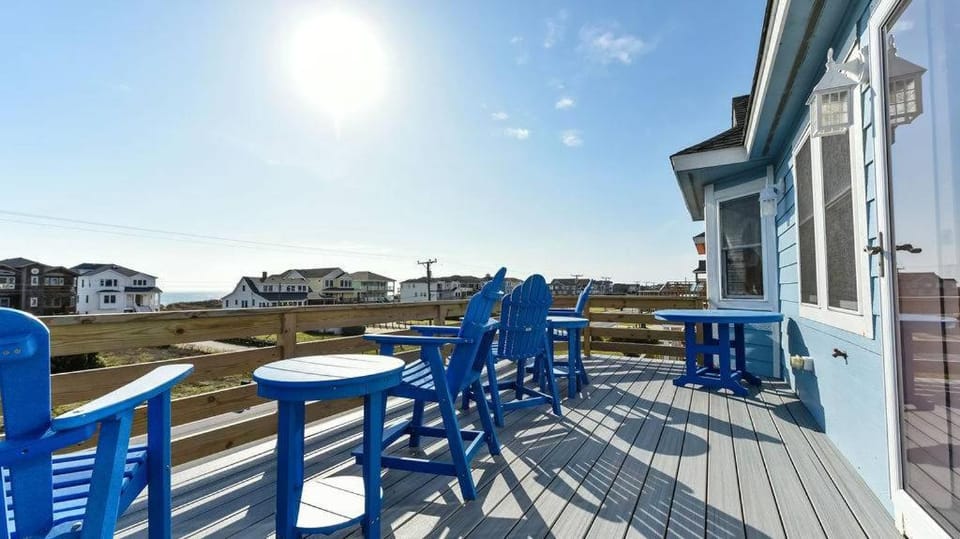 Lazy Pelican - Nags Head MP 11.5, 23 Yds to Beach, Ocean View, Pool, Hot Tub, Pets OK, Flex Stays House in Nags Head