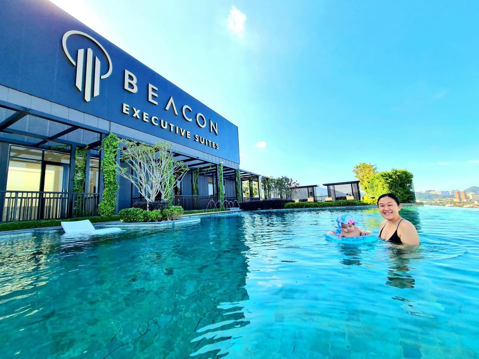 Property building, Nearby landmark, Day, People, Property logo or sign, Natural landscape, Logo/Certificate/Sign, Guests, Pool view, Swimming pool, Swimming pool, group of guests, Certificate/Award