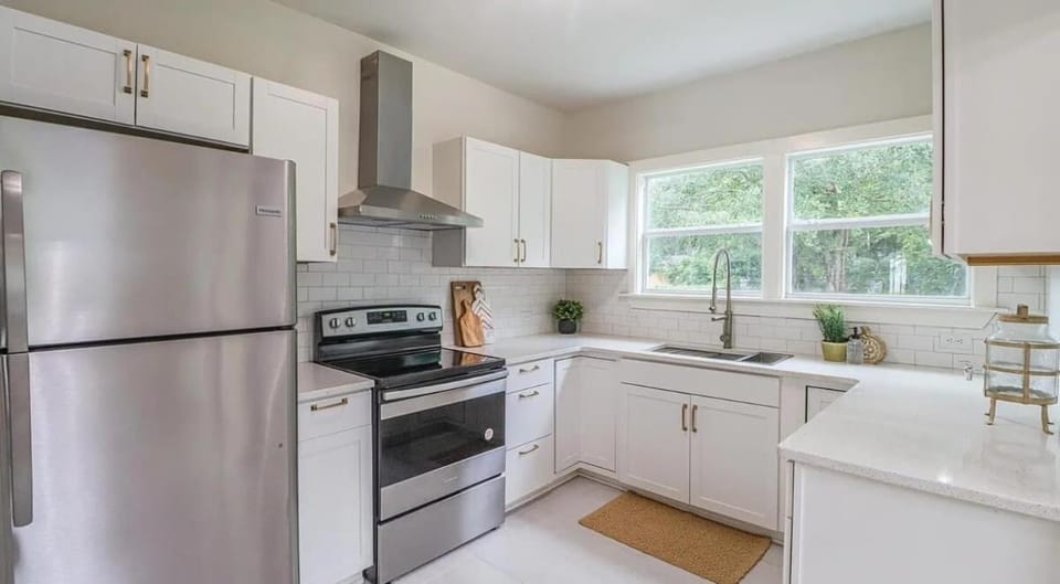 Modern Chateau Remodeled Home Close to Downtown House in Mobile