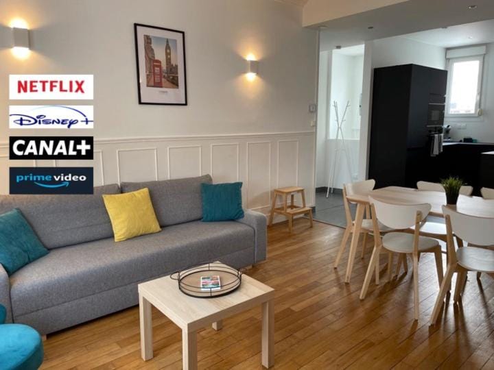 TV and multimedia, Living room, Dining area