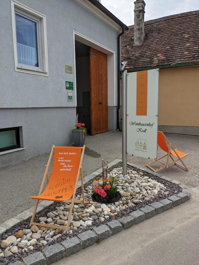 Property building, Street view