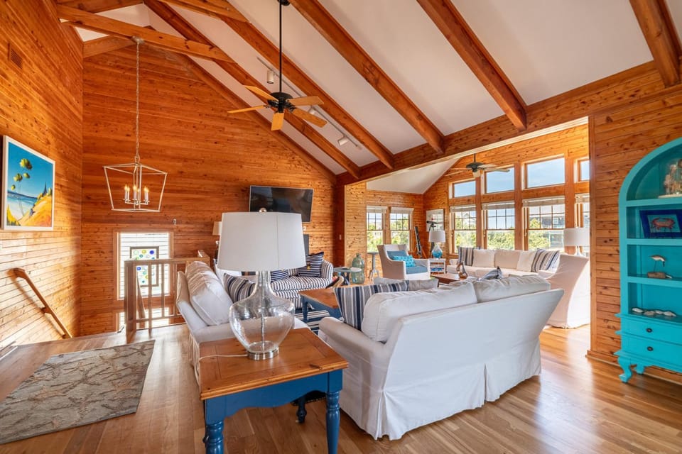 Shore Enough - Duck, Sanderling, 50 Yds to Beach, Elevator, Pets OK, Community Pool, Flex Stays House in Duck