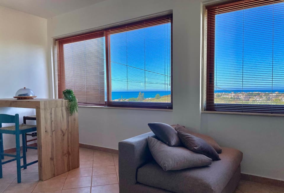 Natural landscape, Living room, Sea view