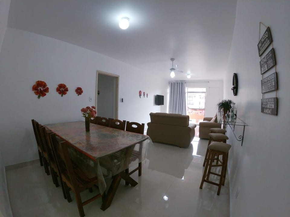 Simple and economical 3 bdrms apt for 7 persons Apartment in Cabo Frio