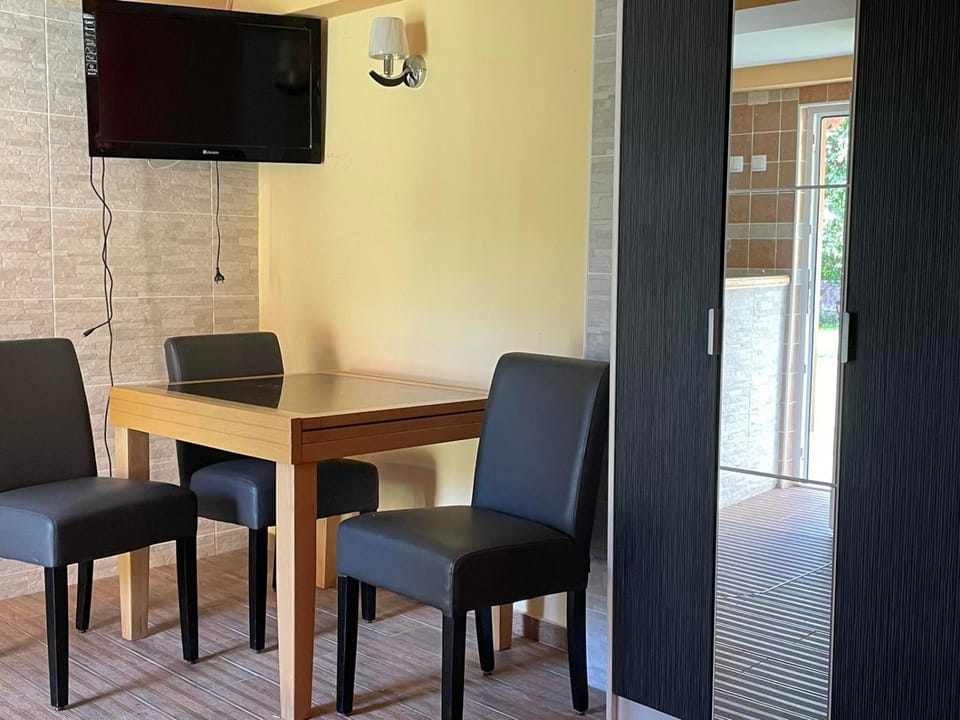 Domacinstvo Ilici ,Gunjaci Apartment in Serbia