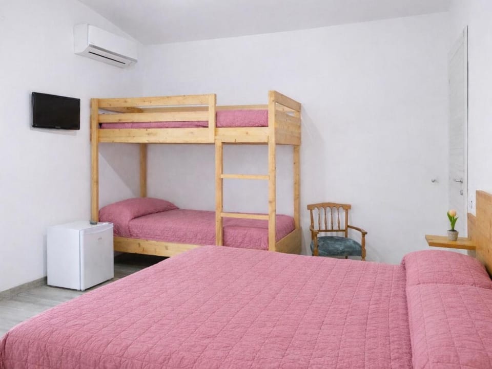 Thalassa Holiday Home with Terrace near the Sea - Anzio Vacation rental in Anzio