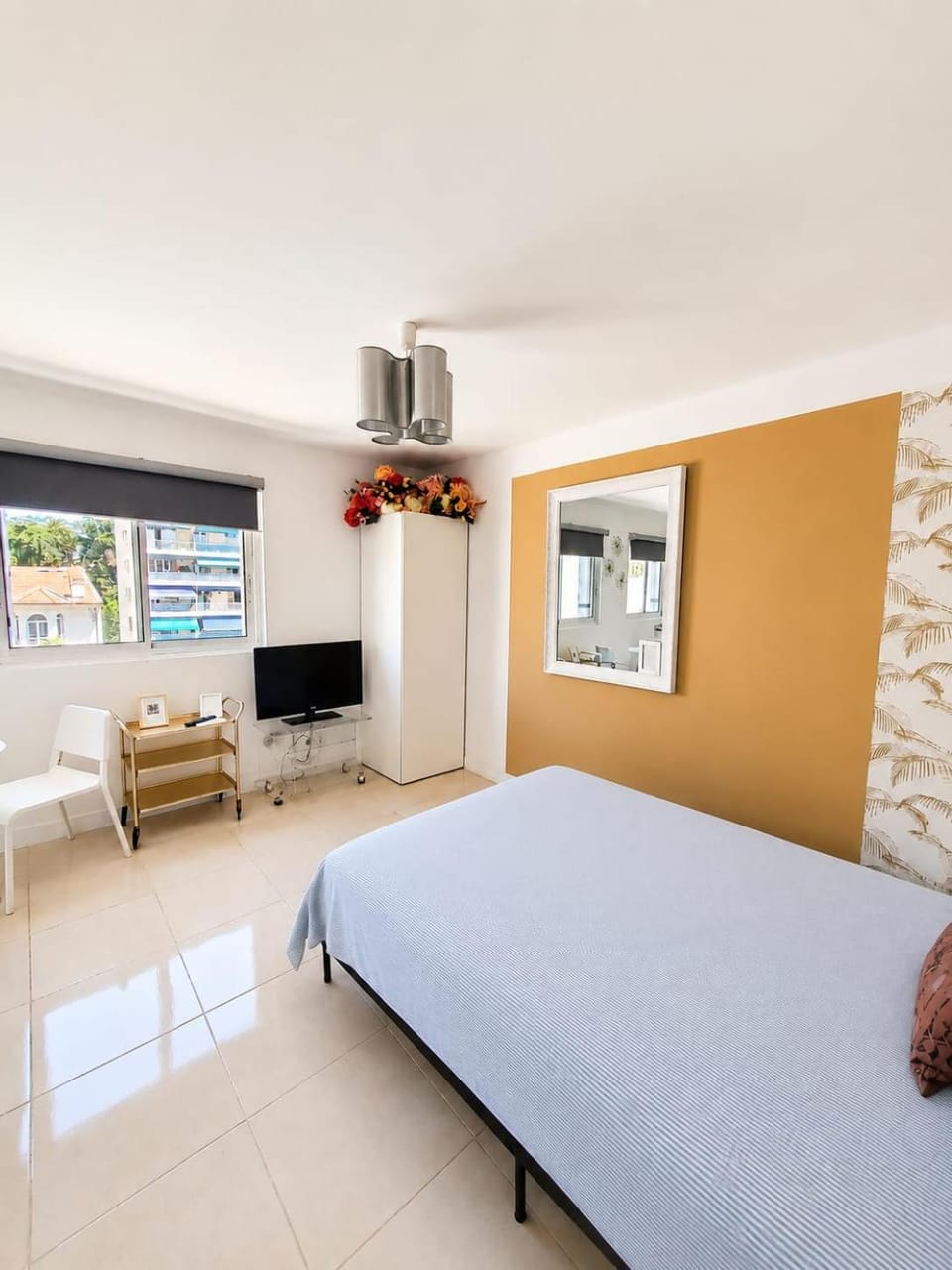 Cannes Centre Studio Lumineux et Chic, à 9 Min à Pied du Palais des Festivals et des Plages, Clim Apartment in Cannes