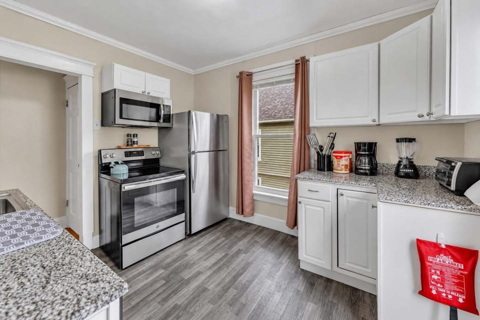 2nd Base Apt 2 All Star Baseball Rentals Apartment in Oneonta