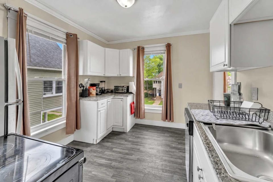 2nd Base Apt 2 All Star Baseball Rentals Apartment in Oneonta