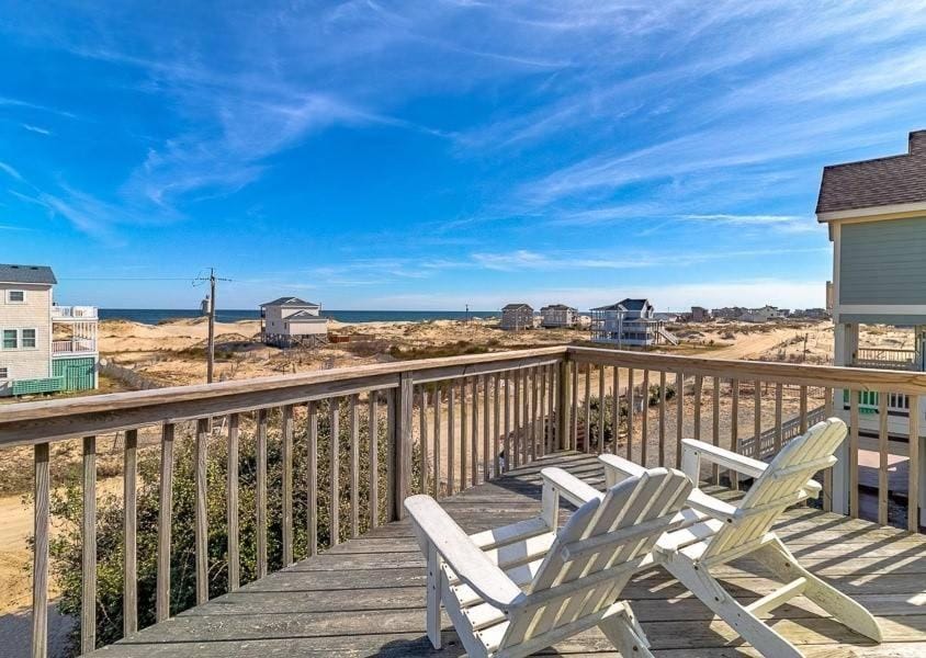 Casa Bonita - 4x4 Carova Beach, Semi-Oceanfront, Panoramic Ocean Views, Hot Tub, Events House in Carova Beach