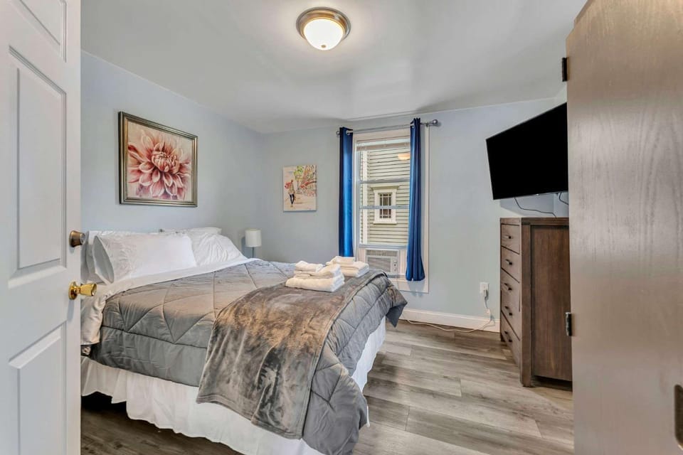 Shortstop Apt 1 All Star Baseball Rentals Apartment in Oneonta