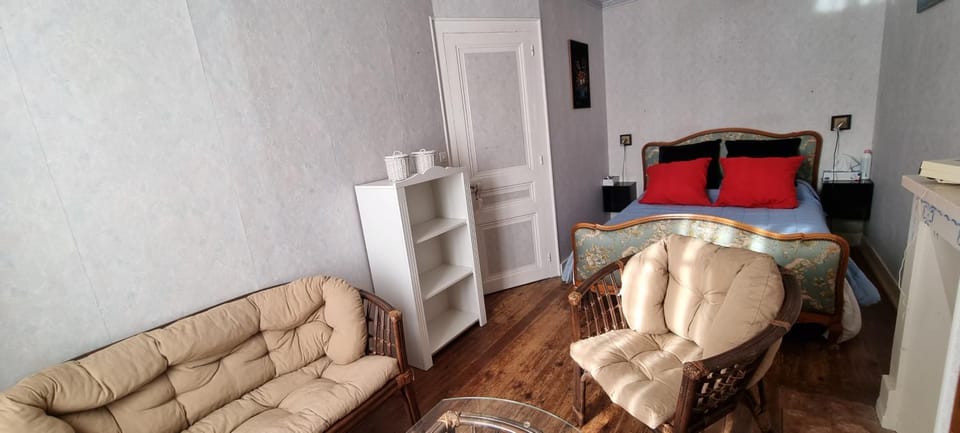 Maison de vacances bord de mer Normandie plage du débarquement proche Caen House in Bernières-sur-Mer