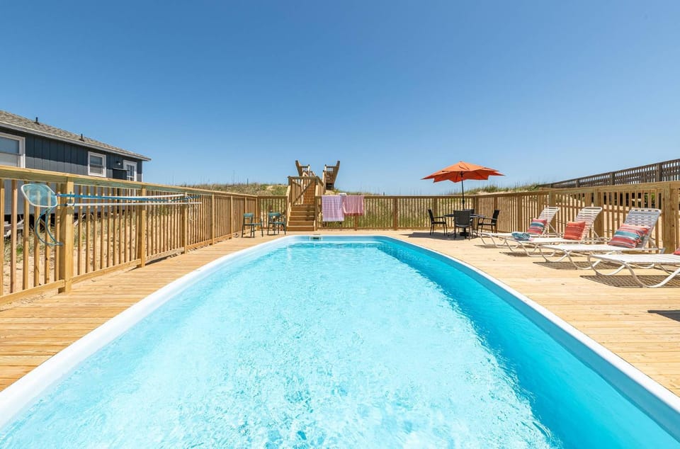 The Sweet Spot - KDH MP 7.5, Oceanfront, Ocean View, Pool, Hot Tub, Pets OK, Flex Stays House in Kill Devil Hills