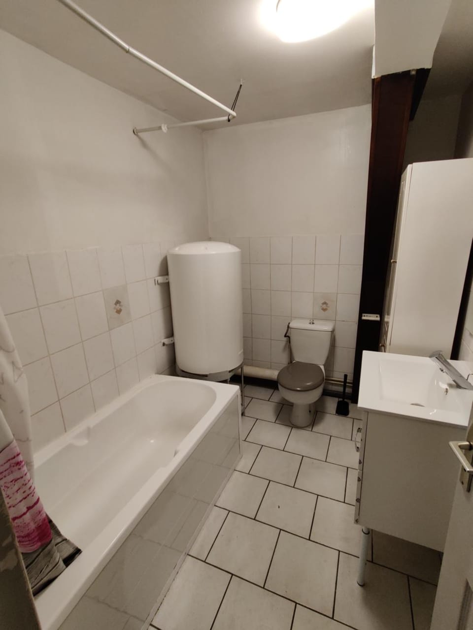 Toilet, Bathroom, Bath
