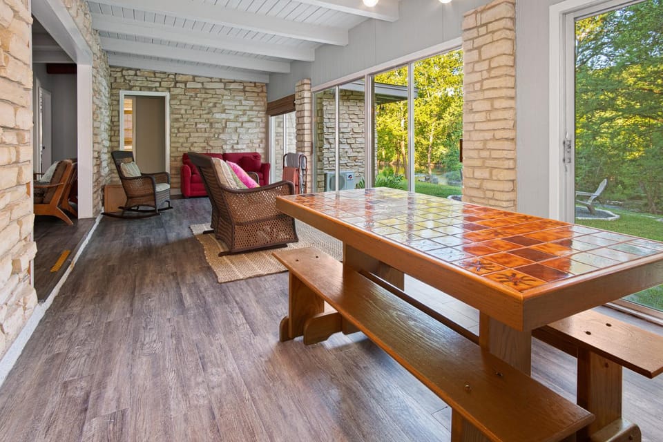 Stone River Cabin Cabin in Canyon Lake