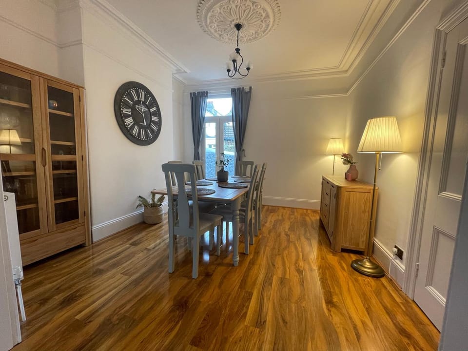 Modern Luxury 3 bed house House in Plymouth