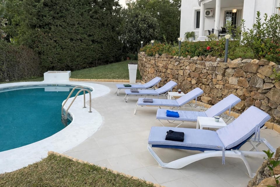 Natural landscape, Garden, Balcony/Terrace, Garden view, Swimming pool, sunbed
