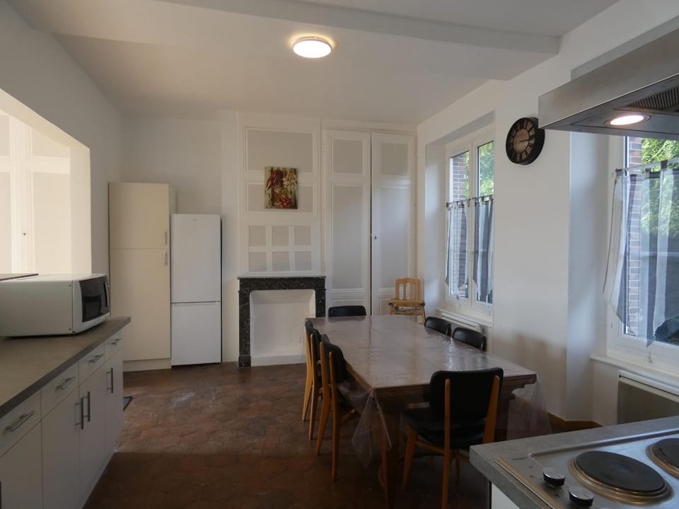 Maison de caractère avec jardin clos, idéale pour familles, proche sentiers de randonnée - FR-1-581-88 House in Centre-Val de Loire