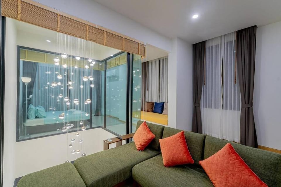 สุขใจพูลวิลลาหัวหิน วิลลาส่วนตัววิวทะเลใจกลางเมือง Villa in Hua Hin District