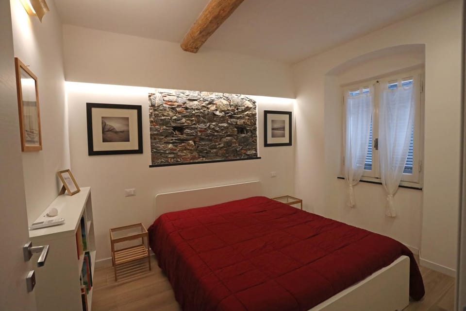 Bed, Photo of the whole room, Decorative detail, Bedroom