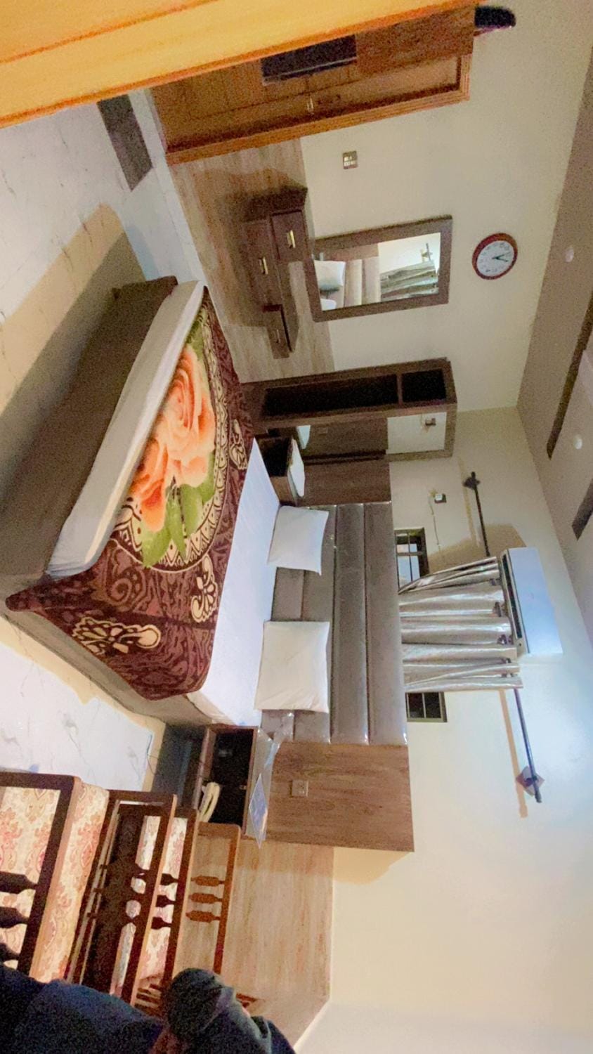 Sk Travellers Inn Bed and Breakfast in Karachi