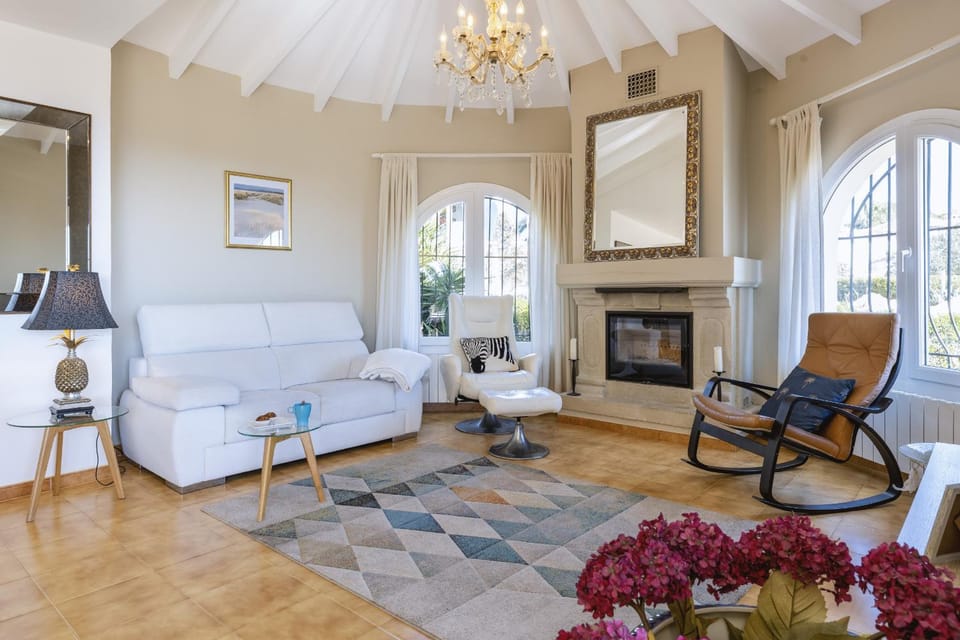 Communal lounge/ TV room, Living room