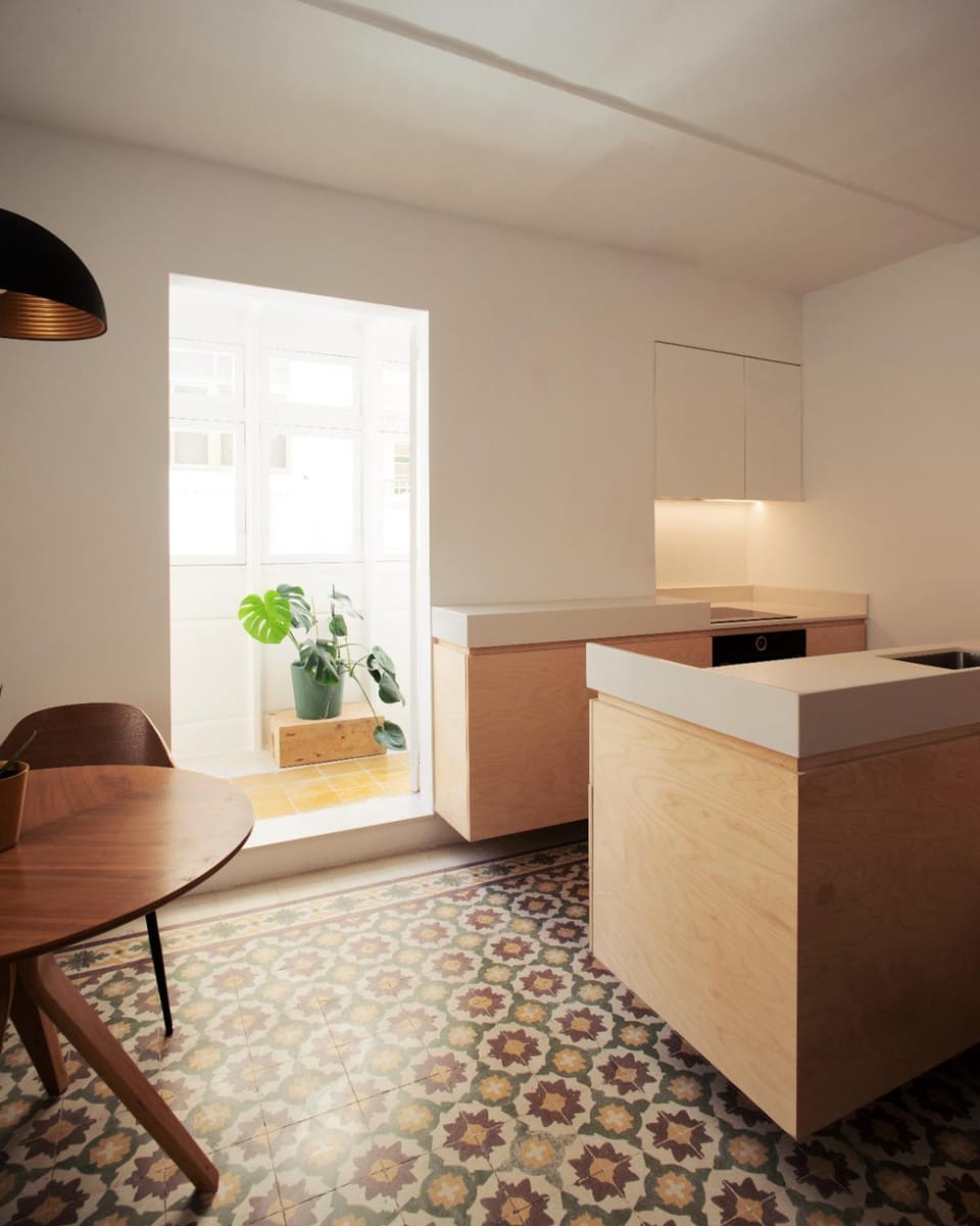Kitchen or kitchenette