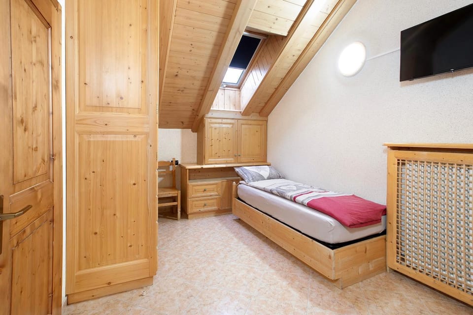 Property building, Living room, Bedroom