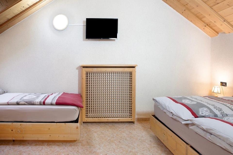 Property building, Living room, Bedroom