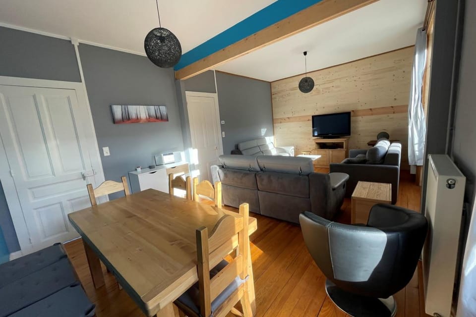 Bright nest with mountain view in Gérardmer Apartment in Gérardmer