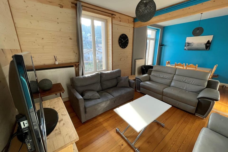 Bright nest with mountain view in Gérardmer Apartment in Gérardmer