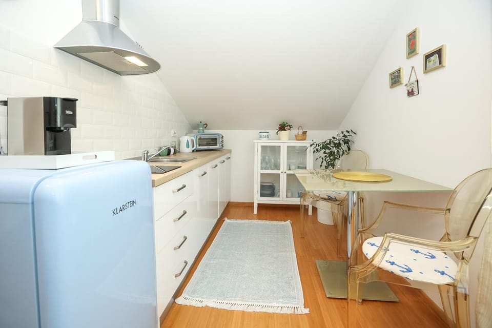 Z&A Studio apartment with parking Apartment in Zadar County