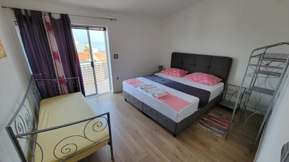 Apartments Veronika 1 Apartment in Makarska