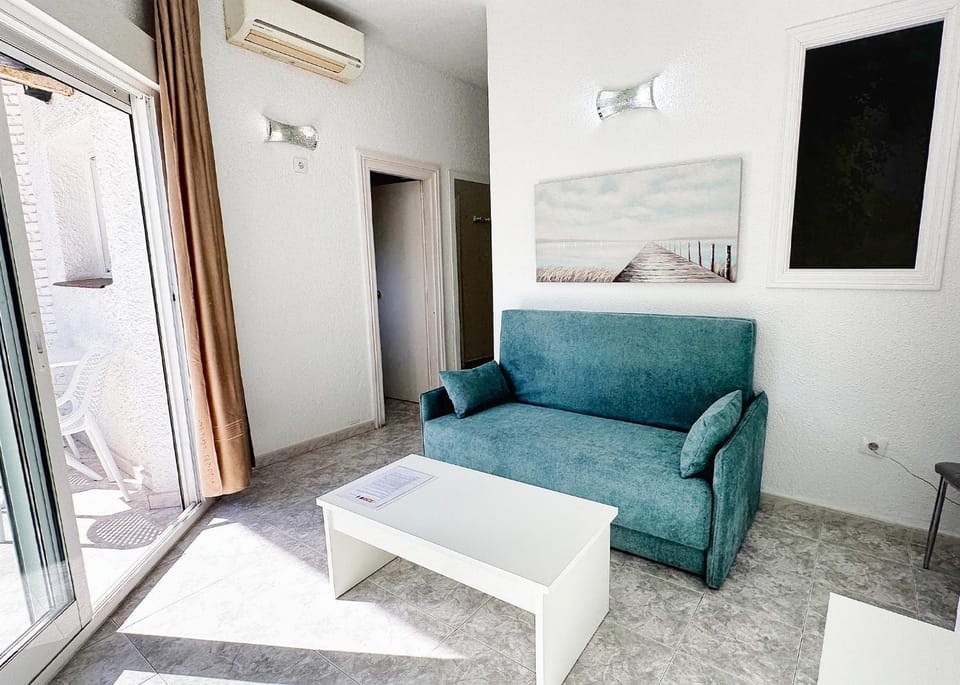 Seating area, air conditioner