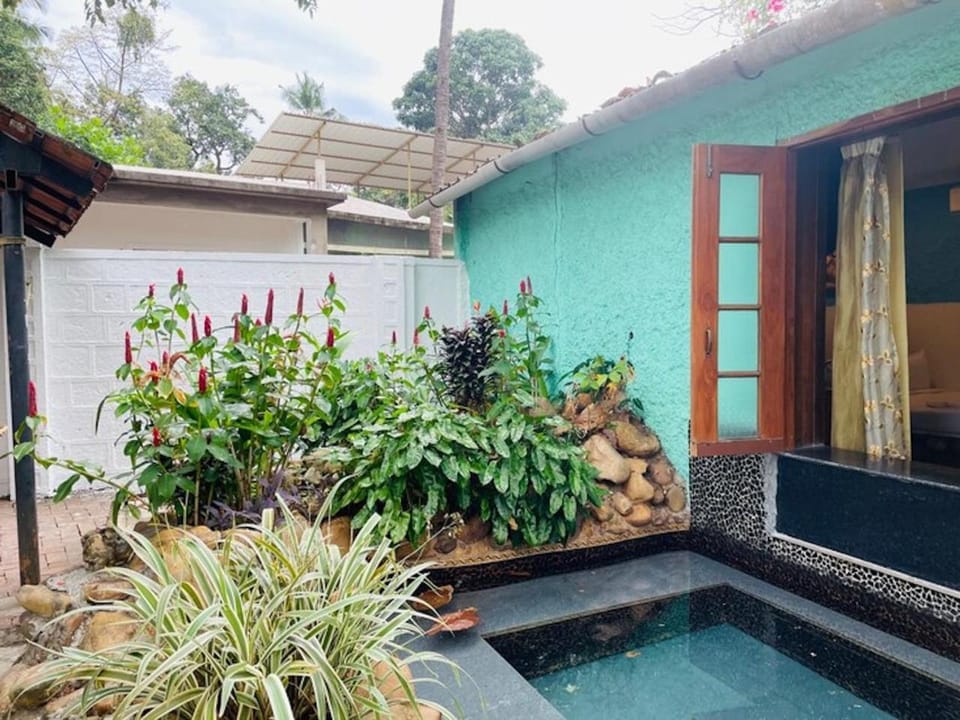 Garden view, Pool view