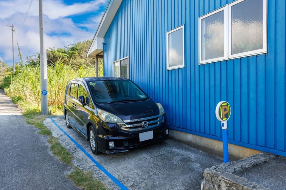 Property building, Day, Parking