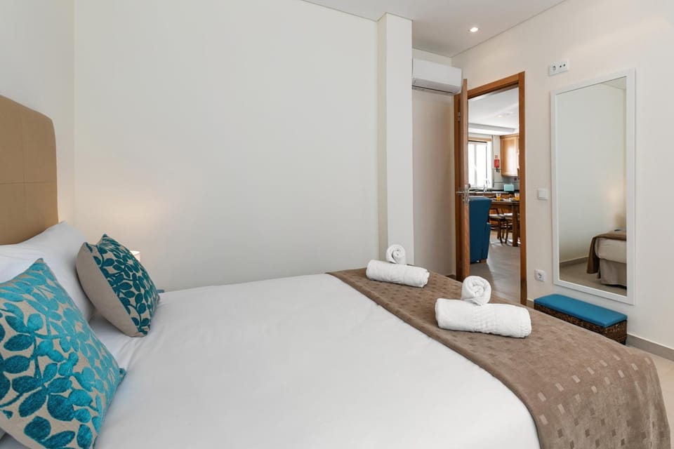 Bed, Photo of the whole room, Bedroom, towels, wardrobe