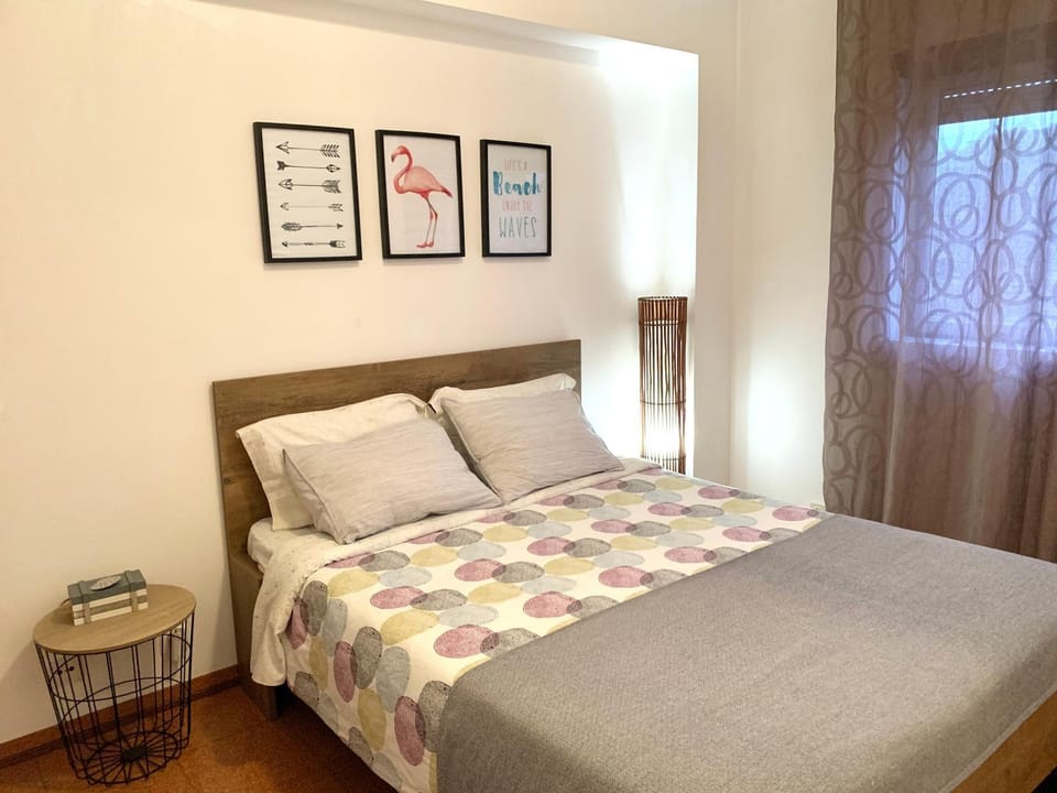 Bed, Bedroom