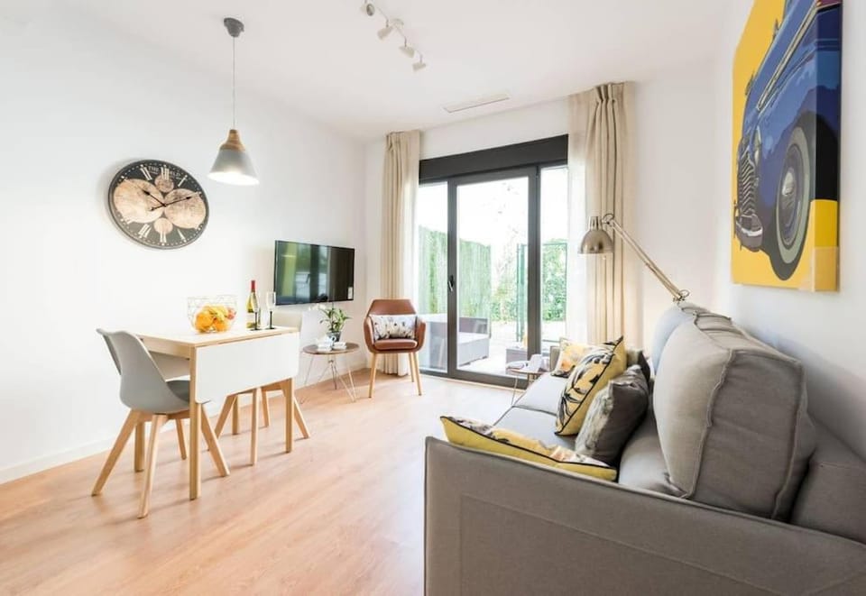 Chamberi con Jardin C by RegalateMadrid Apartment in Madrid